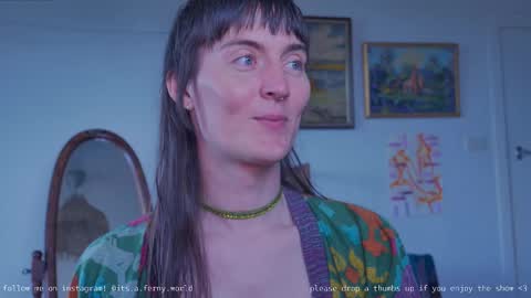 Snapshot of fernydew chatting on March 1, 2025, 1:11 am Fern next stream 430pm Monday PST online show from March 1, 2025, 1:11 am