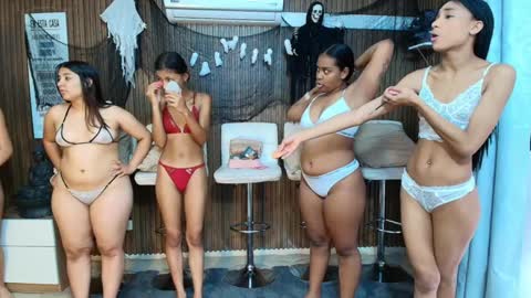 Snapshot of fetishcouples chatting on October 7, 2025, 11:18 am alice and samm online show from October 7, 2025, 11:18 am