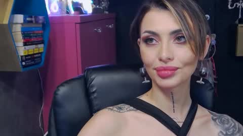 Snapshot of fetishsarah chatting on January 23, 2025, 9:18 pm Sarah online show from January 23, 2025, 9:18 pm