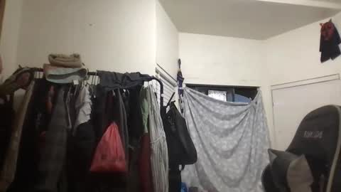 fgsammie online show from April 15, 2026, 2:51 am