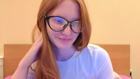 Snapshot of fiamoor chatting on May 21, 2026, 10:39 pm Fia online show from May 21, 2026, 10:39 pm