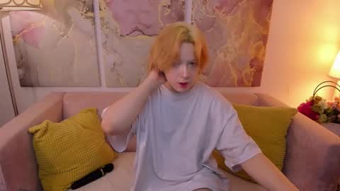 fiamoory online show from January 21, 2025, 5:49 am