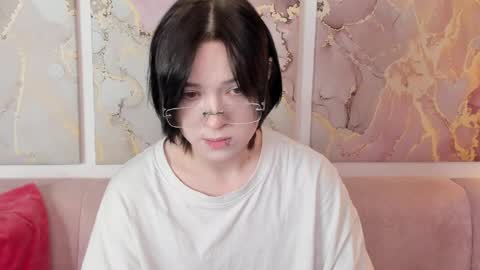 fiamoory online show from April 4, 2026, 1:15 am