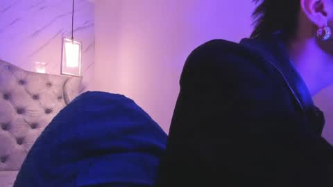   online show from March 11, 2026, 12:22 pm