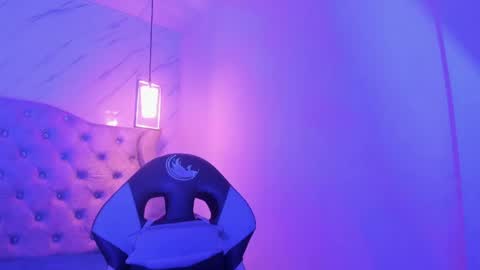   online show from April 14, 2026, 12:00 pm