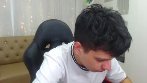 Snapshot of filipdaviex chatting on December 3, 2024, 12:16 pm Filip David online show from December 3, 2024, 12:16 pm