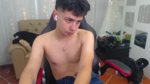 Snapshot of filipdaviex chatting on December 7, 2024, 3:52 pm Filip David online show from December 7, 2024, 3:52 pm