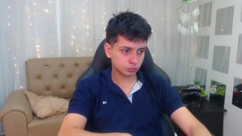 Snapshot of filipdaviex chatting on December 17, 2024, 1:49 pm Filip David online show from December 17, 2024, 1:49 pm