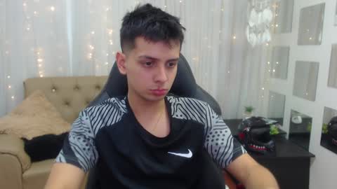 Snapshot of filipdaviex chatting on December 21, 2024, 5:18 pm Filip David online show from December 21, 2024, 5:18 pm