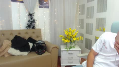 Snapshot of filipdaviex chatting on January 16, 2025, 6:27 pm Filip David online show from January 16, 2025, 6:27 pm