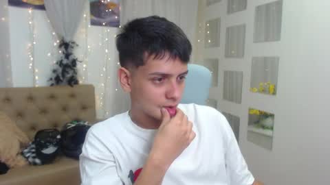 Snapshot of filipdaviex chatting on January 23, 2025, 3:54 pm Filip David online show from January 23, 2025, 3:54 pm