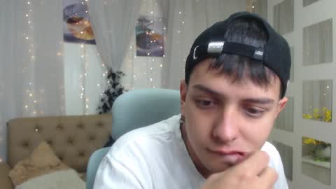 Snapshot of filipdaviex chatting on January 25, 2025, 12:47 pm Filip David online show from January 25, 2025, 12:47 pm