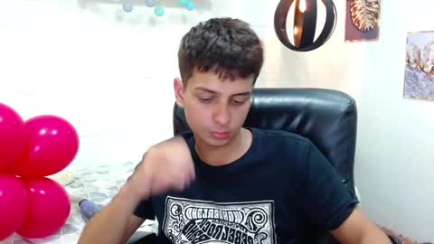 Snapshot of filipdaviex chatting on February 16, 2025, 6:32 pm Filip David online show from February 16, 2025, 6:32 pm