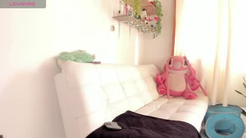 filletatouee online show from May 10, 2026, 5:07 pm