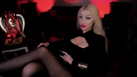 AlfaFemale online show from November 6, 2025, 1:50 am