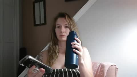 Snapshot of findomgoddessnatalia chatting on September 30, 2025, 12:04 am Goddess Natalia Findom online show from September 30, 2025, 12:04 am
