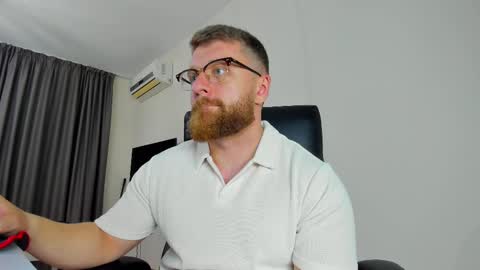 FindomGuyXXX online show from April 3, 2026, 2:15 pm