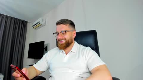 FindomGuyXXX online show from April 17, 2026, 3:48 pm