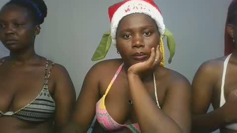 melanie online show from December 21, 2025, 10:55 am