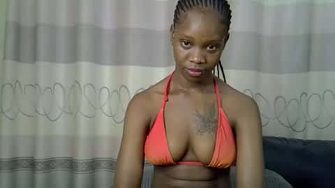 Snapshot of fine_queen12 chatting on January 24, 2025, 6:46 am fine_queen12 online show from January 24, 2025, 6:46 am