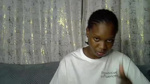 Snapshot of fine_queen12 chatting on March 22, 2026, 12:30 pm fine_queen12 online show from March 22, 2026, 12:30 pm