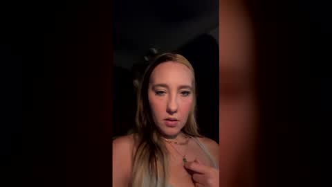 fineshytdaisy online show from December 5, 2025, 3:37 am