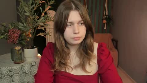 fiora online show from December 4, 2025, 1:09 pm