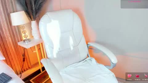 Snapshot of fiorelaston chatting on February 6, 2026, 4:17 am Fiorela online show from February 6, 2026, 4:17 am