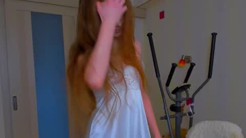 Snapshot of fire_luna chatting on February 6, 2026, 5:45 am fire_luna online show from February 6, 2026, 5:45 am