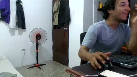 Snapshot of firefeelings chatting on December 29, 2024, 10:03 pm Ricardo online show from December 29, 2024, 10:03 pm