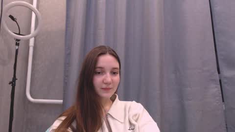 fireflies_fly_ online show from January 22, 2025, 6:31 pm