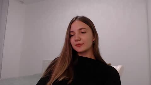 fireflies_fly_ online show from September 24, 2025, 7:39 pm