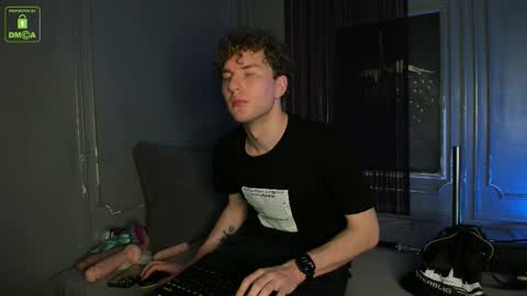 Sexy Tony online show from October 18, 2025, 10:27 am