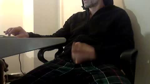 Snapshot of fit__daddy chatting on February 23, 2026, 6:38 pm Daddy Cool online show from February 23, 2026, 6:38 pm