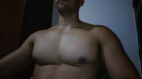 Snapshot of fitchestabs_69 chatting on May 16, 2026, 7:01 pm fitchestabs_69 online show from May 16, 2026, 7:01 pm