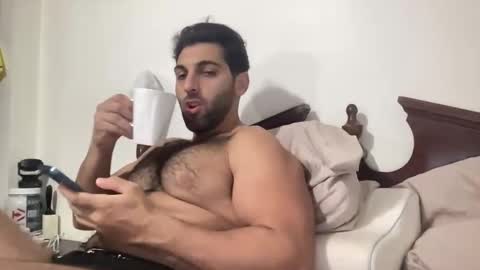 fitcurvyman4fun_69 online show from November 10, 2025, 2:05 pm