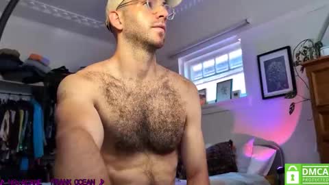 Snapshot of fitfinn_ chatting on October 7, 2025, 11:46 pm finn online show from October 7, 2025, 11:46 pm