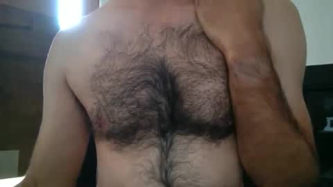 Snapshot of fitfriendlyandhairy chatting on January 8, 2025, 9:23 pm fitfriendlyandhairy online show from January 8, 2025, 9:23 pm