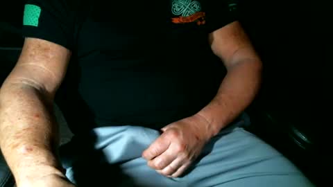 fitguy40 online show from February 11, 2025, 4:22 am