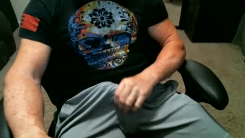 fitguy40 online show from September 30, 2025, 3:11 am