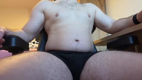 Snapshot of fitnessboy18 chatting on March 6, 2025, 7:03 am online show from March 6, 2025, 7:03 am