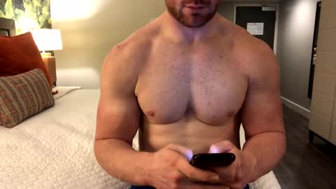 Snapshot of fitnudeguyxxx chatting on December 18, 2024, 3:26 am fitnudeguyxxx online show from December 18, 2024, 3:26 am