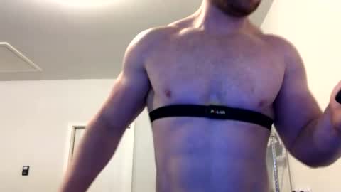 Snapshot of fitnudeguyxxx chatting on January 1, 2025, 1:59 pm fitnudeguyxxx online show from January 1, 2025, 1:59 pm