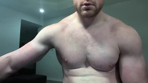 Snapshot of fitnudeguyxxx chatting on March 7, 2025, 10:32 pm fitnudeguyxxx online show from March 7, 2025, 10:32 pm