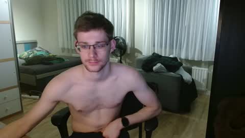 Snapshot of fitwhiteboy01 chatting on November 15, 2025, 7:10 pm Fitwhiteboy01 online show from November 15, 2025, 7:10 pm