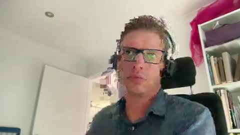 fiw404952 online show from March 17, 2026, 5:44 am