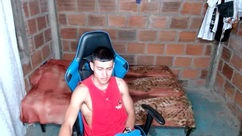  FLACO  online show from February 12, 2025, 8:07 pm