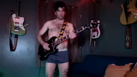 Flannel Dong online show from September 19, 2025, 4:03 am