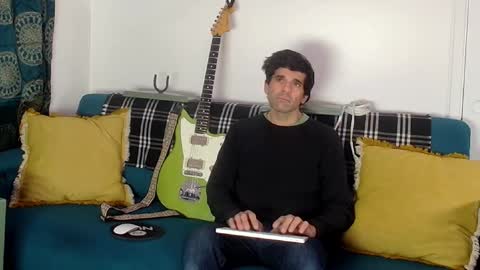 Flannel Dong online show from December 17, 2025, 12:22 pm