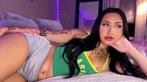 Snapshot of flexyroxxxy chatting on January 20, 2025, 5:15 am Roxy online show from January 20, 2025, 5:15 am